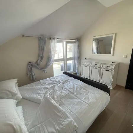 Cozy 7 Minutes From The Sea With A Large Terrace Apartment Varna