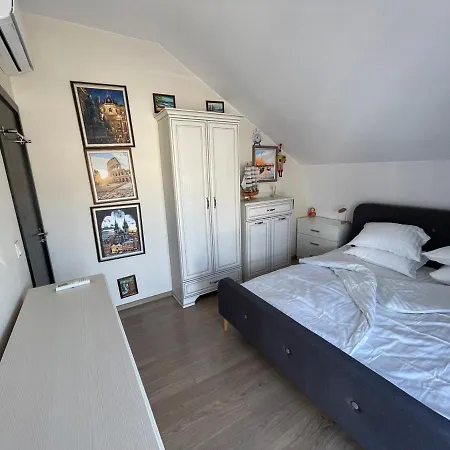 Apartment Cozy 7 Minutes From The Sea With A Large Terrace *